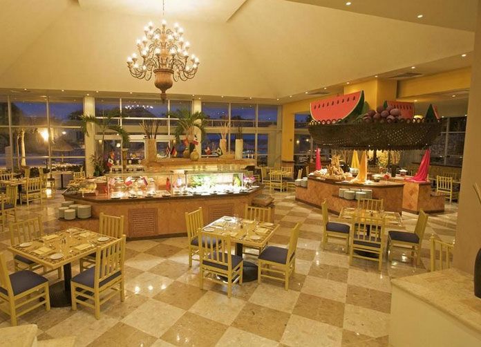 Grand Park Royal Cancun Caribe 3 Grand Park Royal Cancun Caribe Buffet