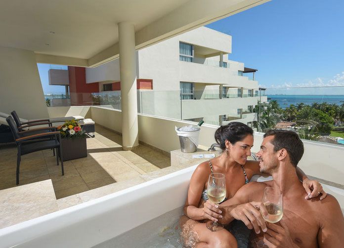 Privilege Aluxes Isla Mujeres 8 Privilege Aluxes Isla Mujeres Jacuzzi Suite