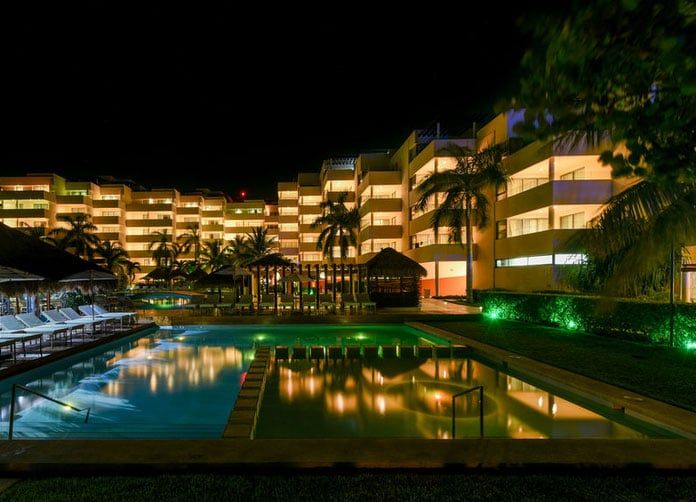 Privilege Aluxes Isla Mujeres 7 Privilege Aluxes Isla Mujeres Night