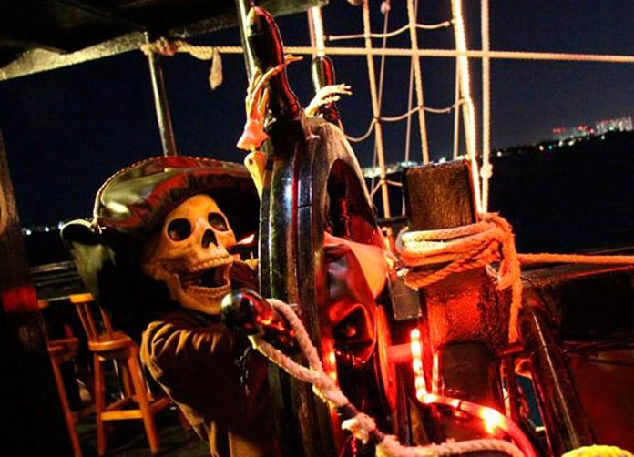 Captain Hook Cancun 4 Captain Hook Cancun Skeleton