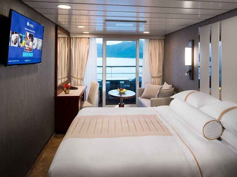 Desire Cruise 2023 - Greek Islands 8 Club Veranda Plus Stateroom Bedroom