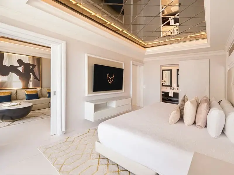 Bedroom in a Desire Mansion Jacuzzi Suite