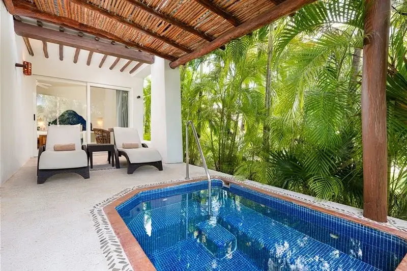 Private plunge pool on a Desire Pearl Master Suite terrace